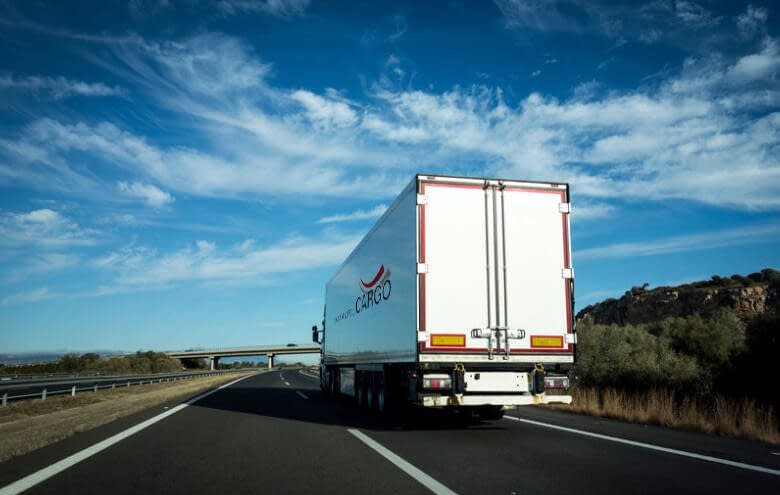 Camión en carretera